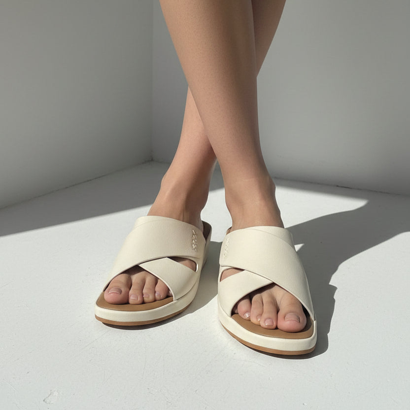 Sandale compensée élégante