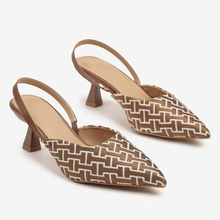 Escarpins à talons et à motifs géométriques