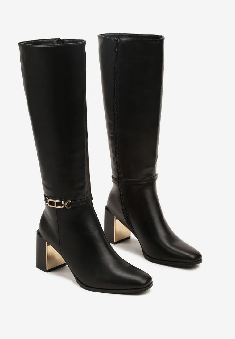 Bottines  avec applications décoratives sur la tige