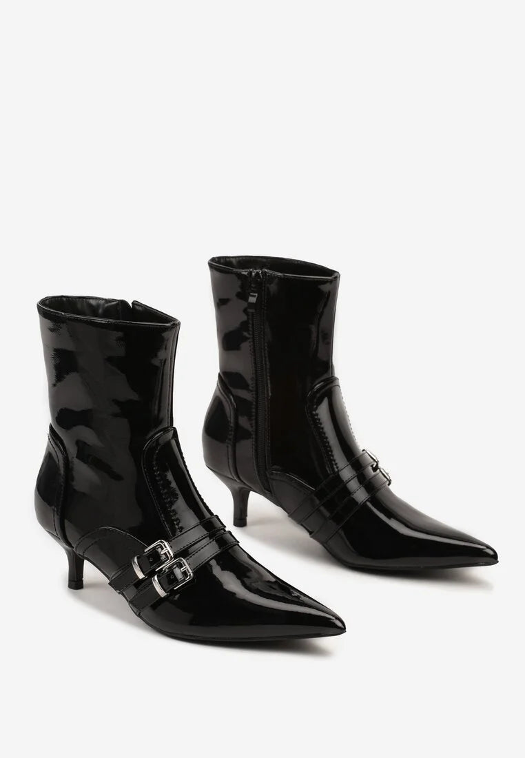 Demi bottes à talons aiguilles avec bouts pointus et boucles