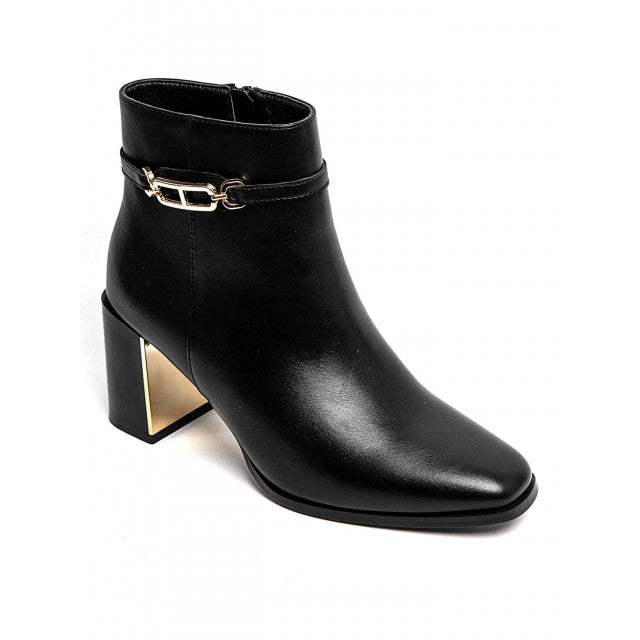 Bottines  allient élégance et modernité