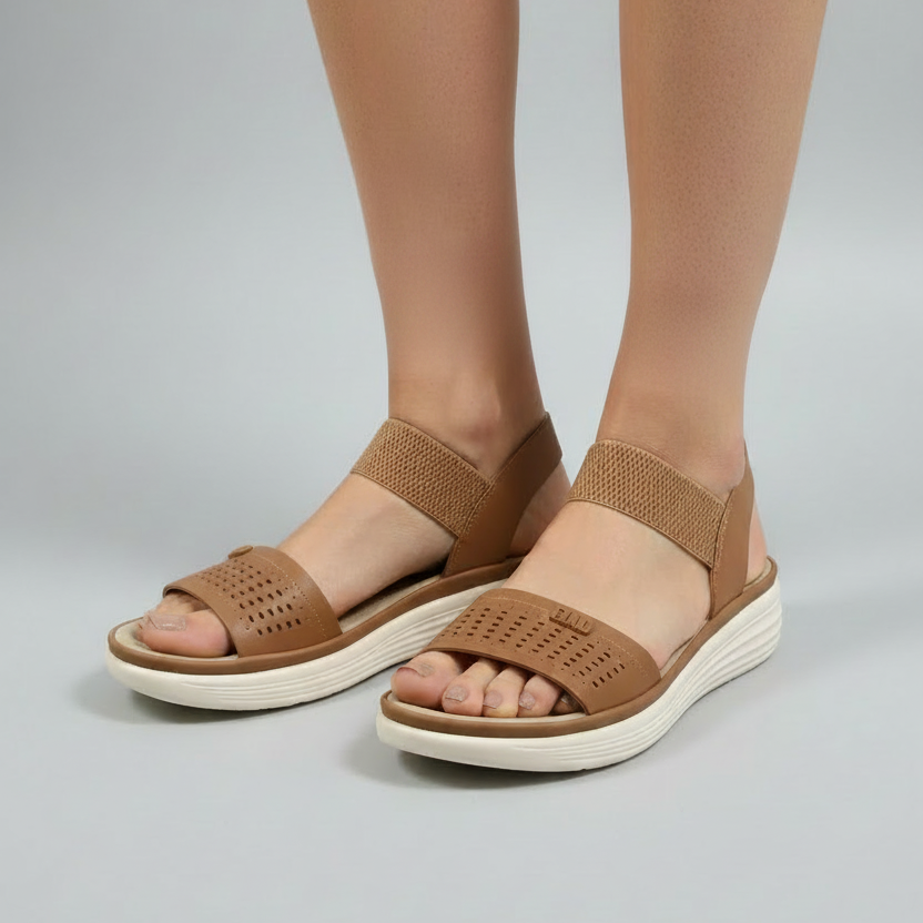 Sandale compensée élégante