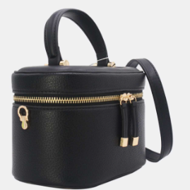 Joli sac à bandoulière réglable présente une fermeture zippée