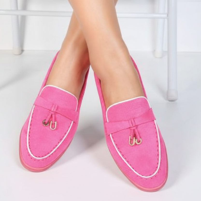 Mocassins avec breloque métallique