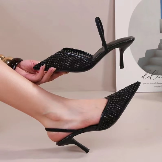 Escarpins a talon pointus en résille translucide