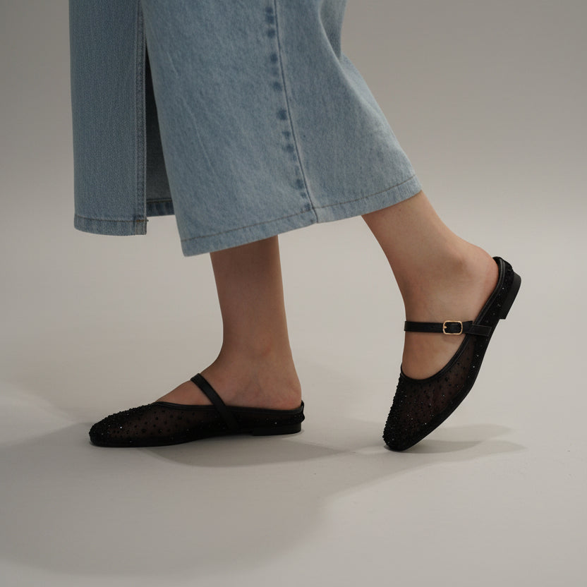 Ballerine silhouette