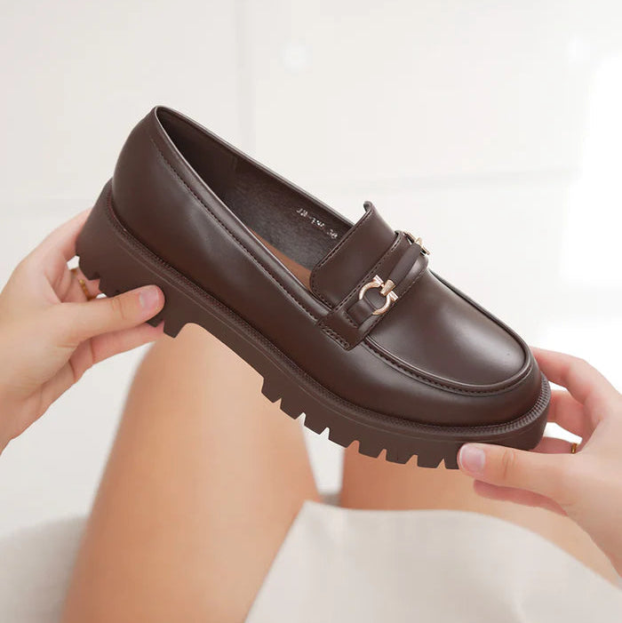 Mocassins avec détail doré