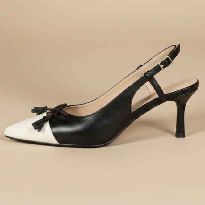 escarpins slingbacks au design sophistiqué et intemporel.