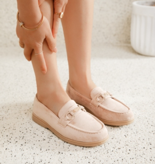 Mocassins à boucle décorative