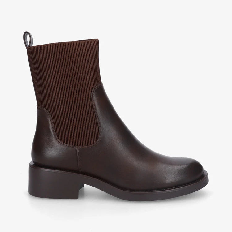 Bottines en simili et tissu côtelé