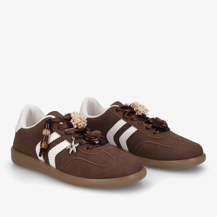 Baskets à empiècement fleurs