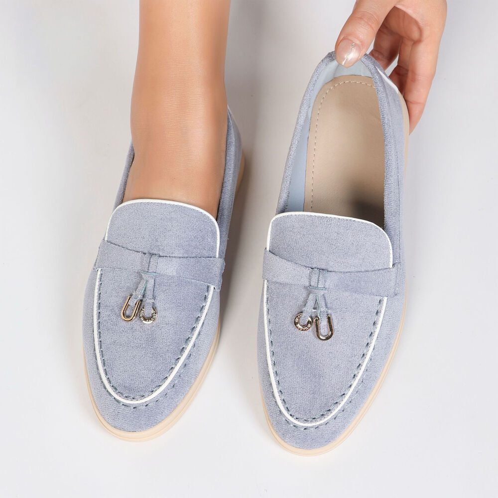 Mocassins avec breloque métallique