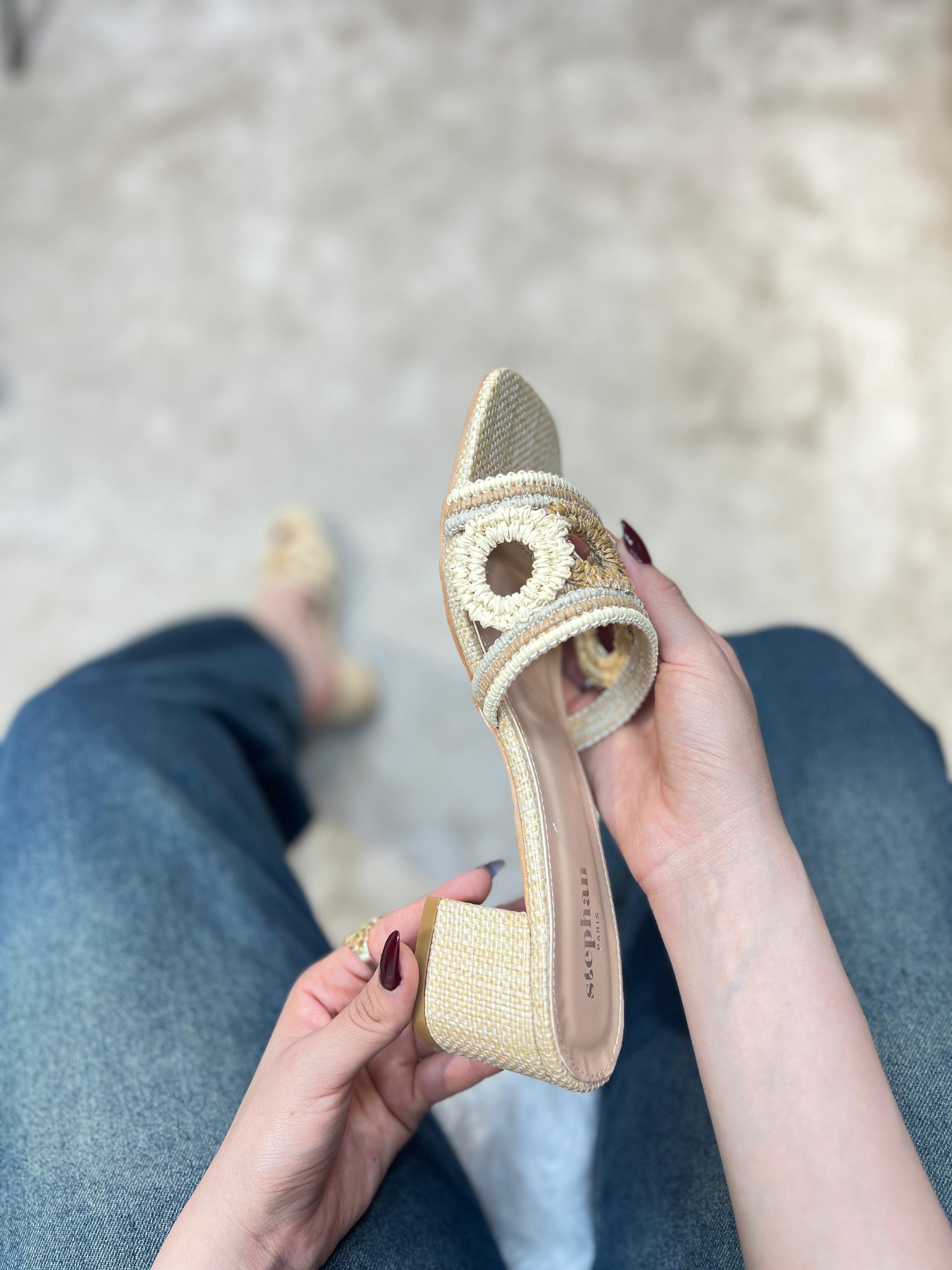 Sandale femme talon carré