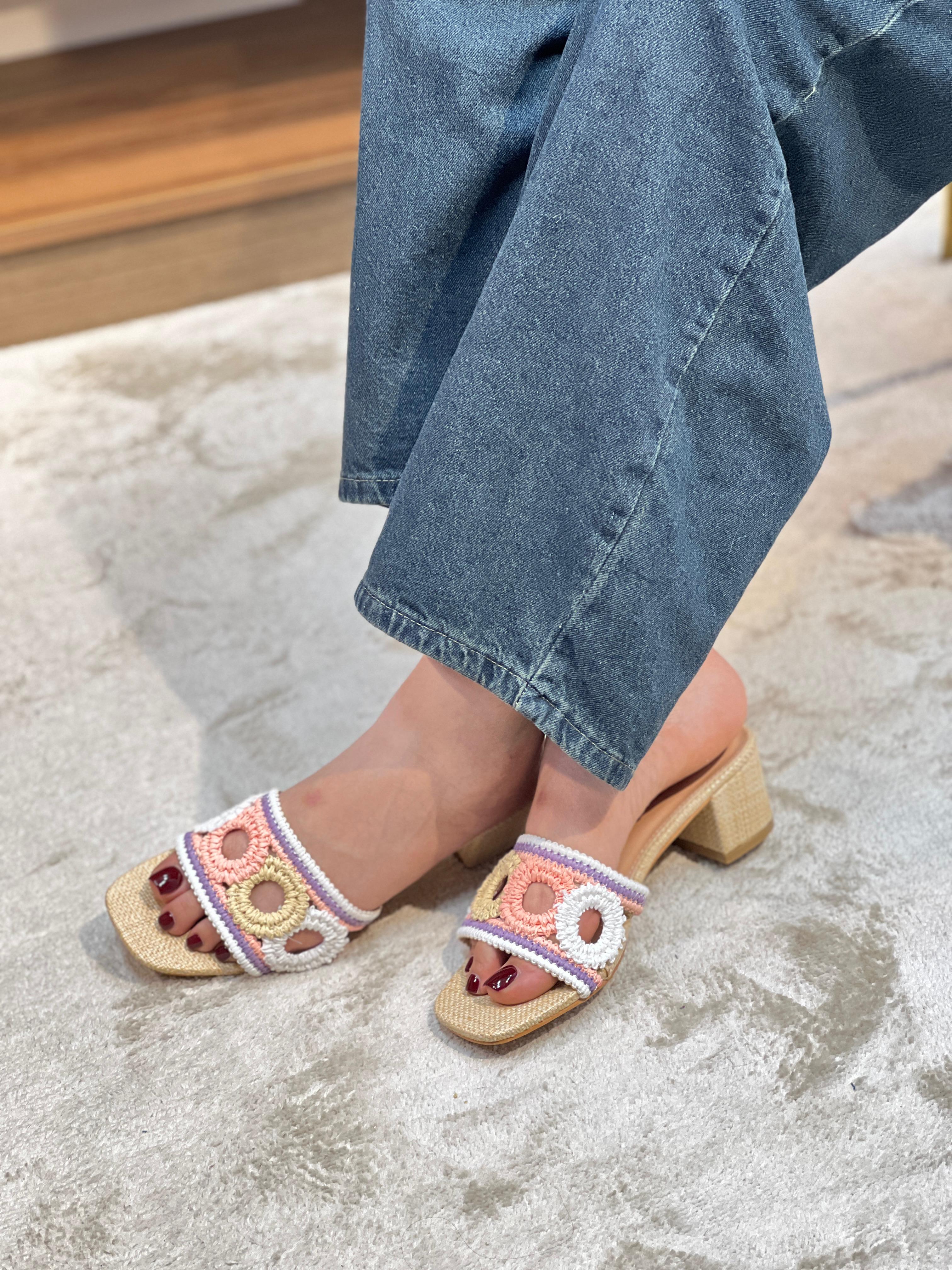 Sandale femme talon carré