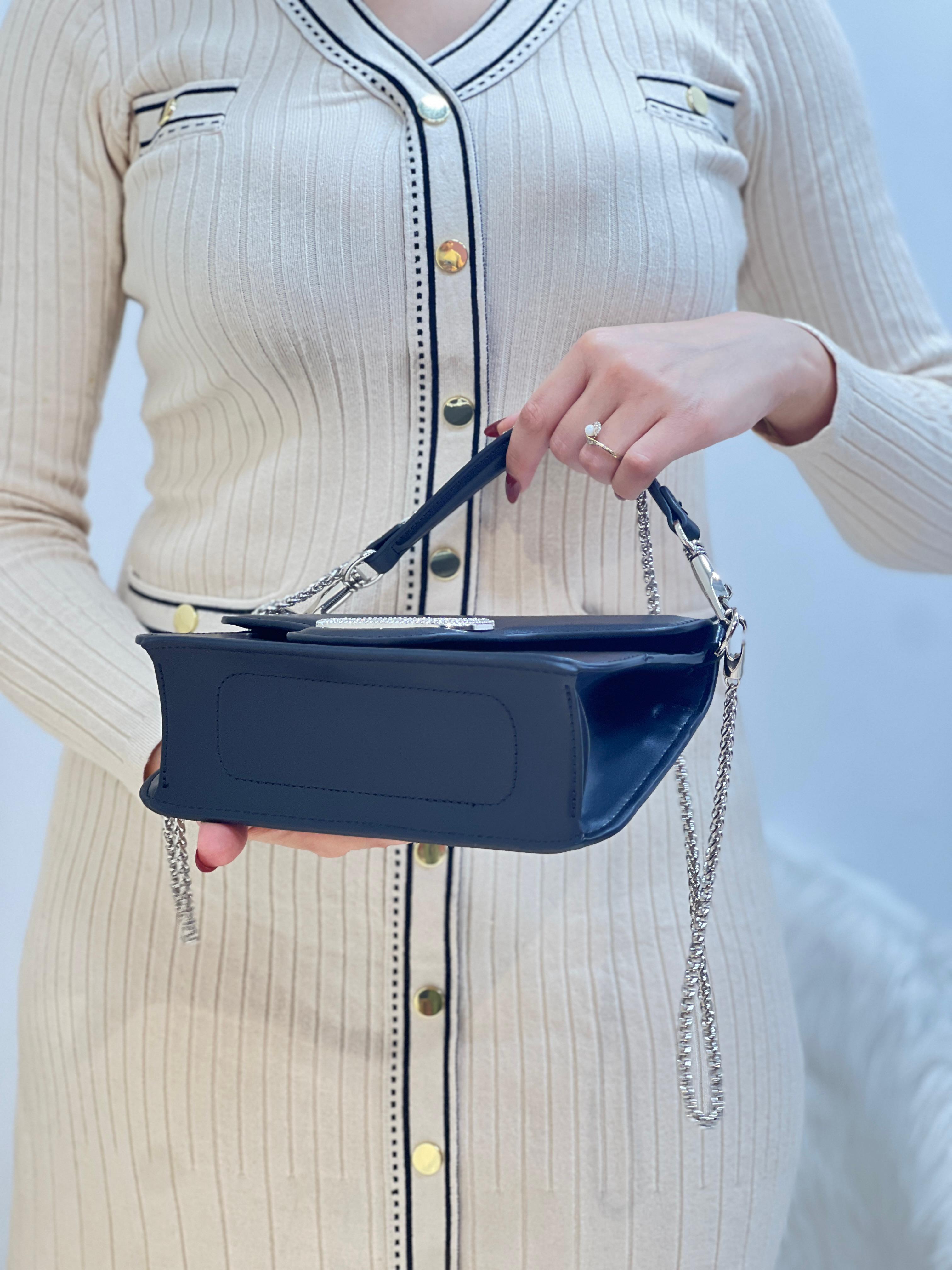 sac à main en noir