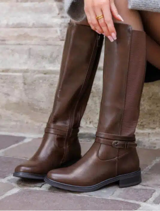 Bottes élastiquées en simili