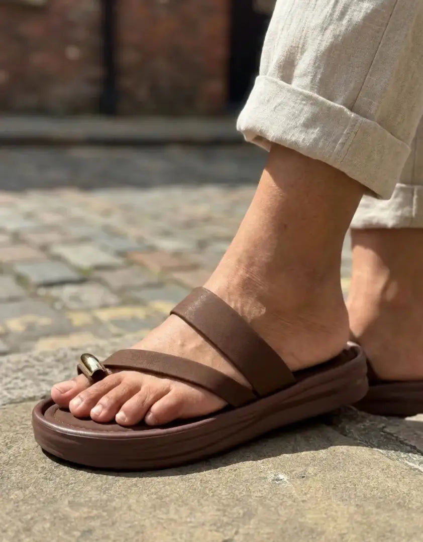 L'Élégance Solaire SAC & SANDALES