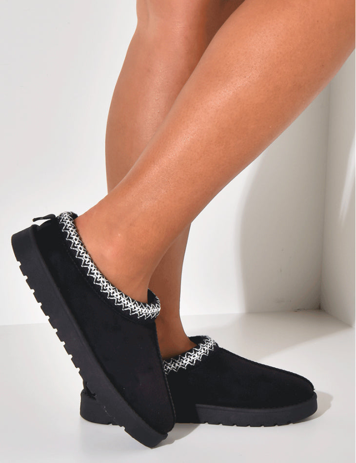 Sabots en suédine à broderies