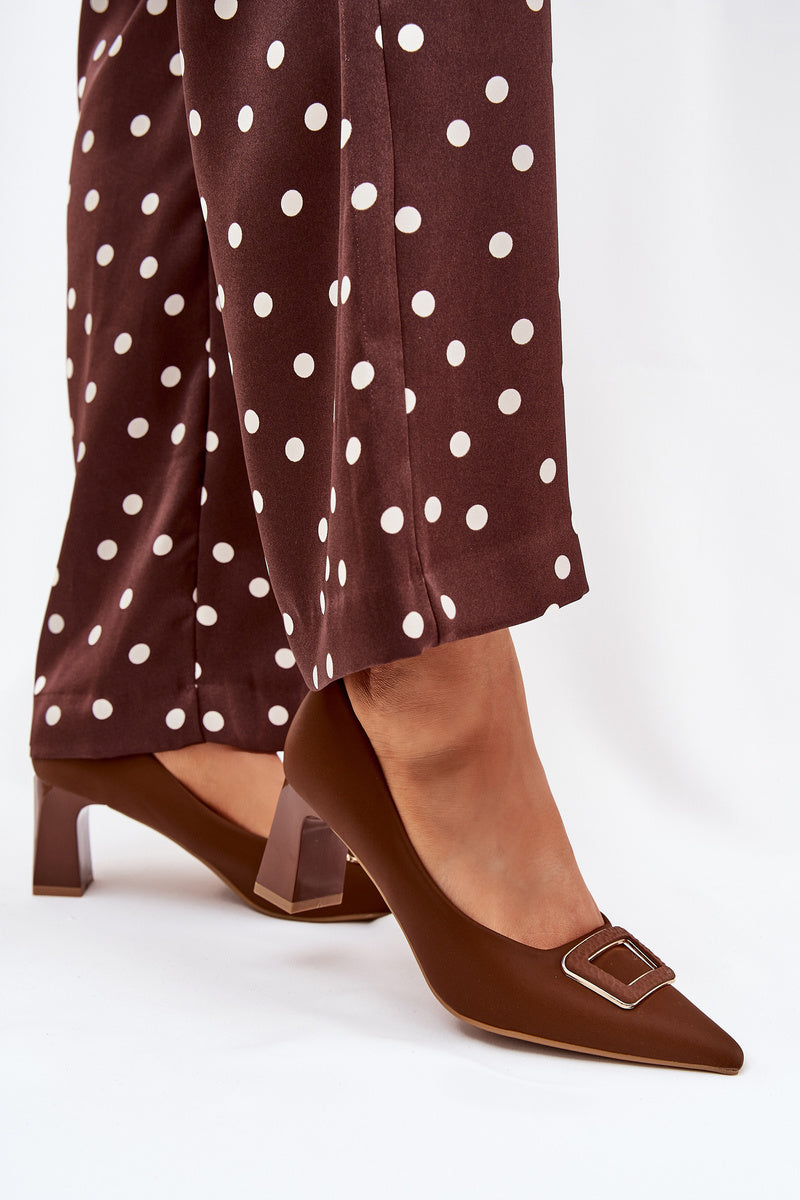 Escarpins avec boucle décorative