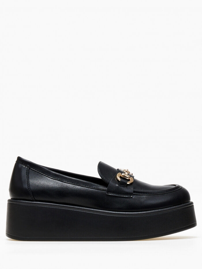 Mocassins à plateforme avec détails métalliques